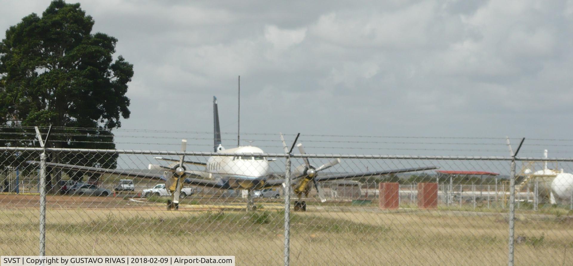 San Tomé Airport, San Tomé Venezuela (SVST) - G-159  N48PA  DETECTED 500KG OF COCAINE 3 YEARS AGO