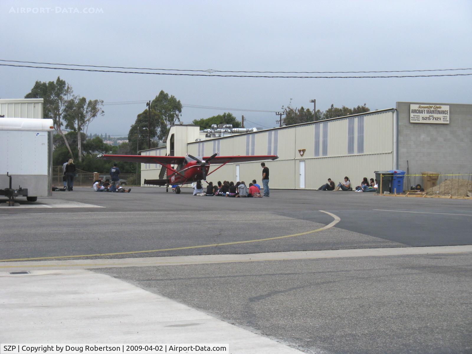 Santa Paula Airport (SZP) - Young Artists Sketch Class-Today's Subject: N9HM 1980 Cessna 180 SKYWAGON