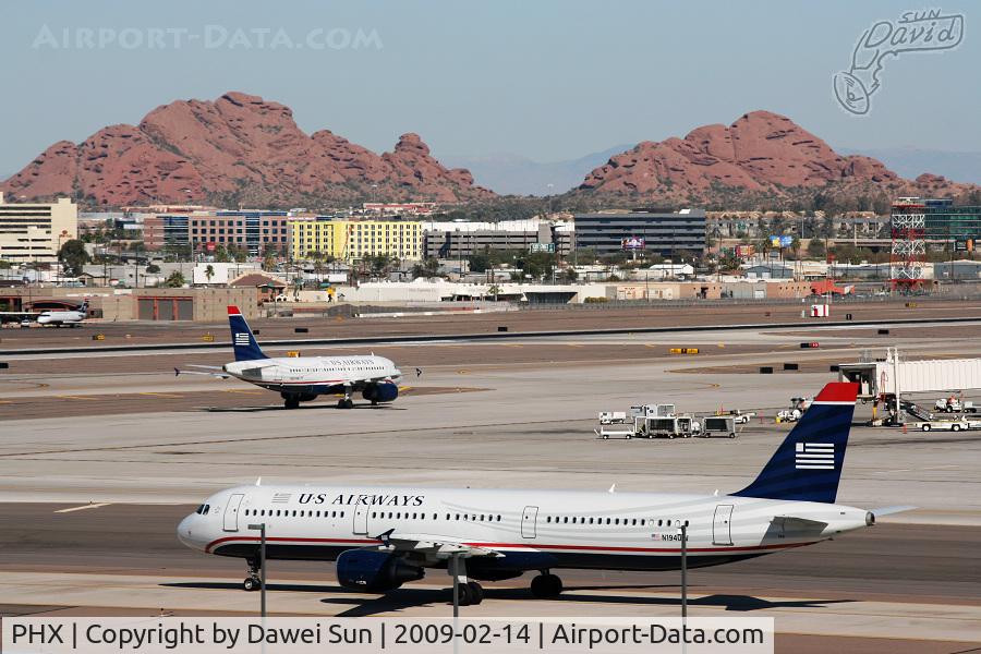 Phoenix Sky Harbor International Airport (PHX) - KPHX
