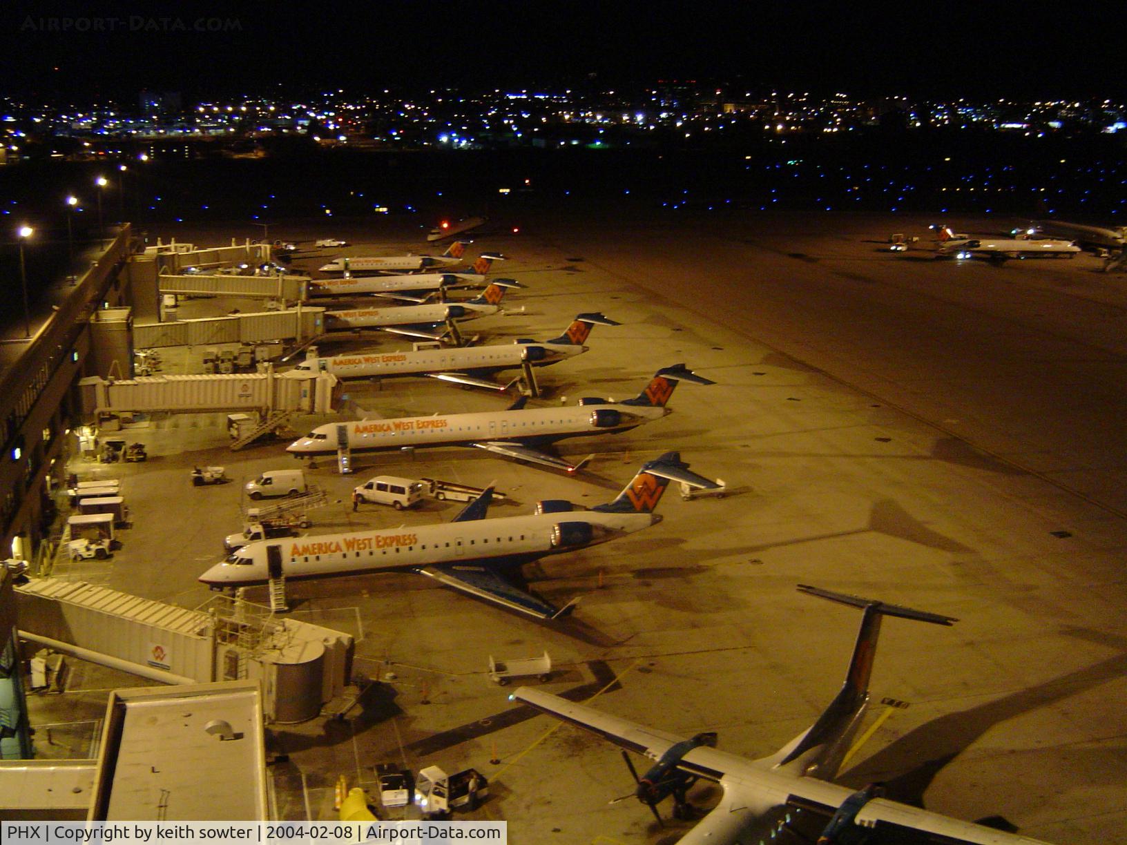 Phoenix Sky Harbor International Airport (PHX) - Taken from the car park roof - full stand