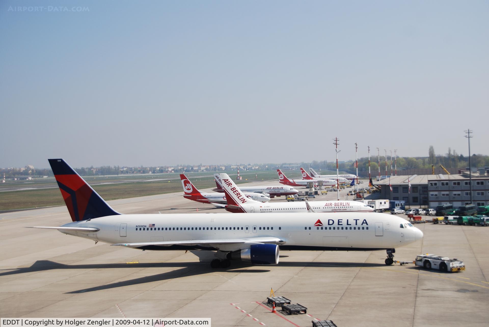 Tegel International Airport (closing in 2011), Berlin Germany (EDDT) - View to new AIR BERLIN Terminal in the northern part of TXL