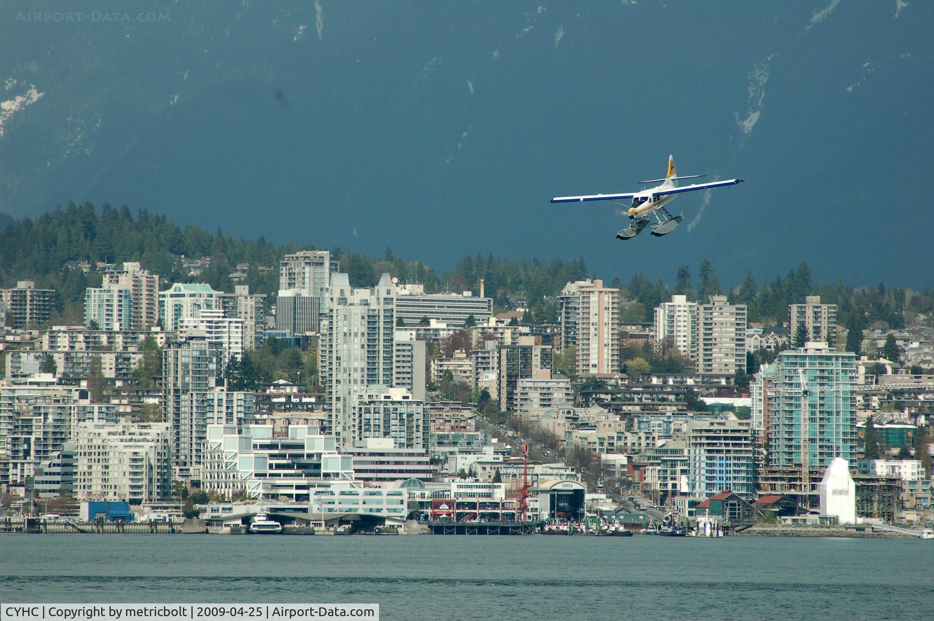 Vancouver Harbour Water Airport (Vancouver Coal Harbour Seaplane Base), Vancouver, British Columbia Canada (CYHC) - landing at Coal Harbour