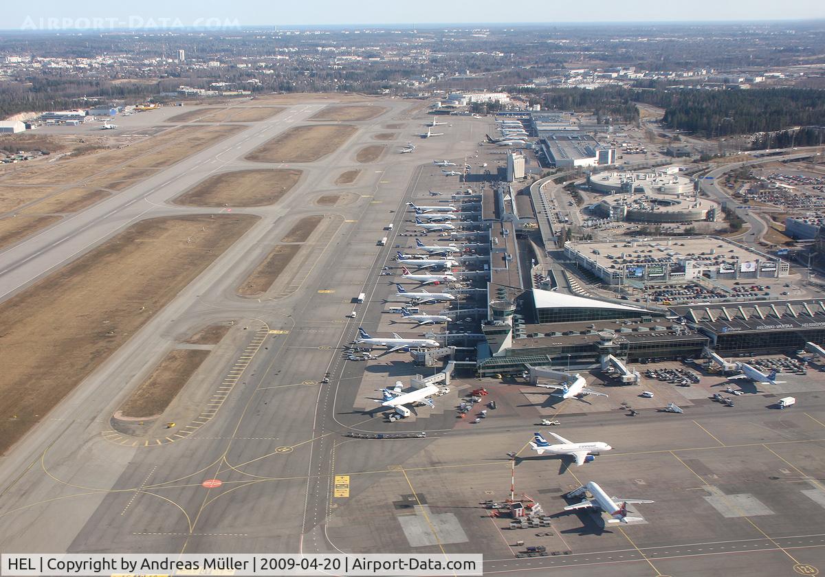 Helsinki-Vantaa Airport, Vantaa Finland (HEL) - Helsinki airport overview right after takeoff to Kokkola.