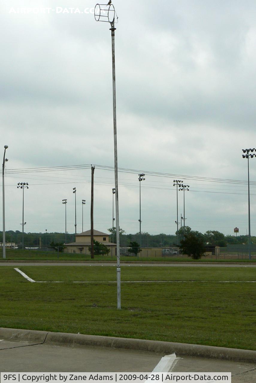 9FS Airport - Tarrant County College - South Fort Worth - Heliport
