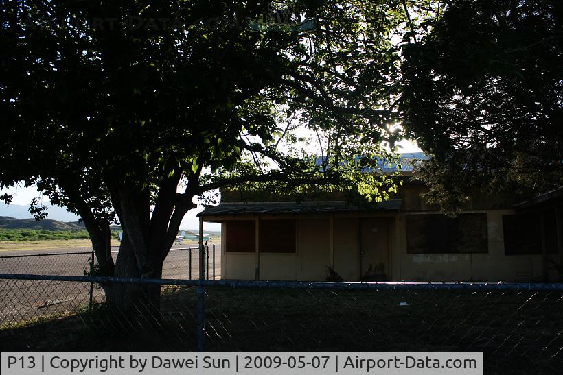 San Carlos Apache Airport (P13) - San Carlos Apache airport(P13)