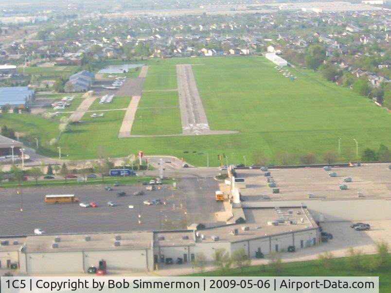 Bolingbrook's Clow International Airport (1C5) - Final for 18