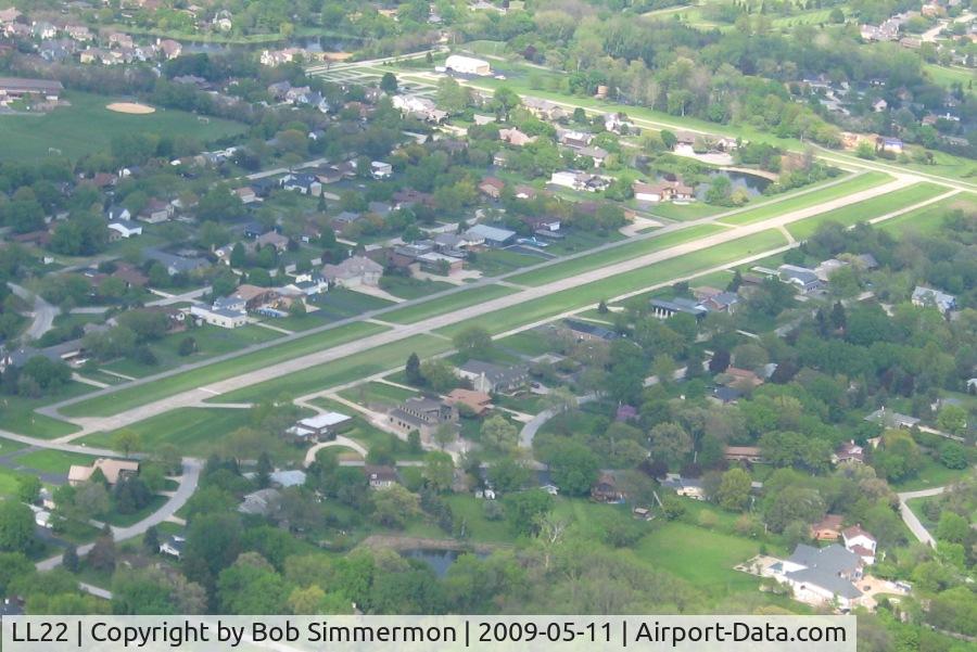 Brookeridge Air Park Airport (LL22) - Looking NE
