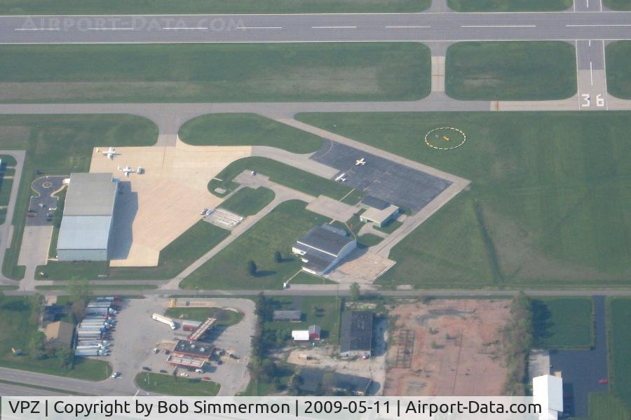 Porter County Regional Airport (VPZ) - View of the facilities