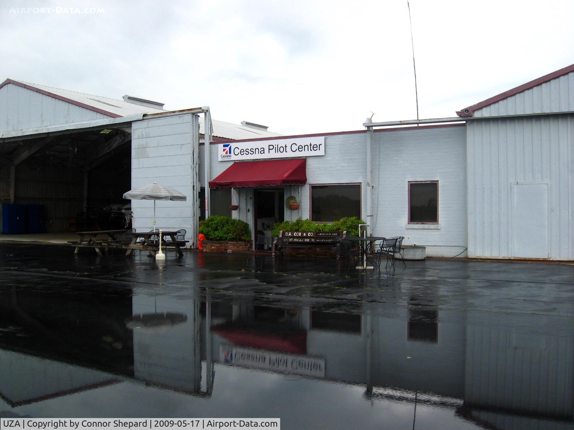 Rock Hill/york Co/bryant Field Airport (UZA) - Flight school