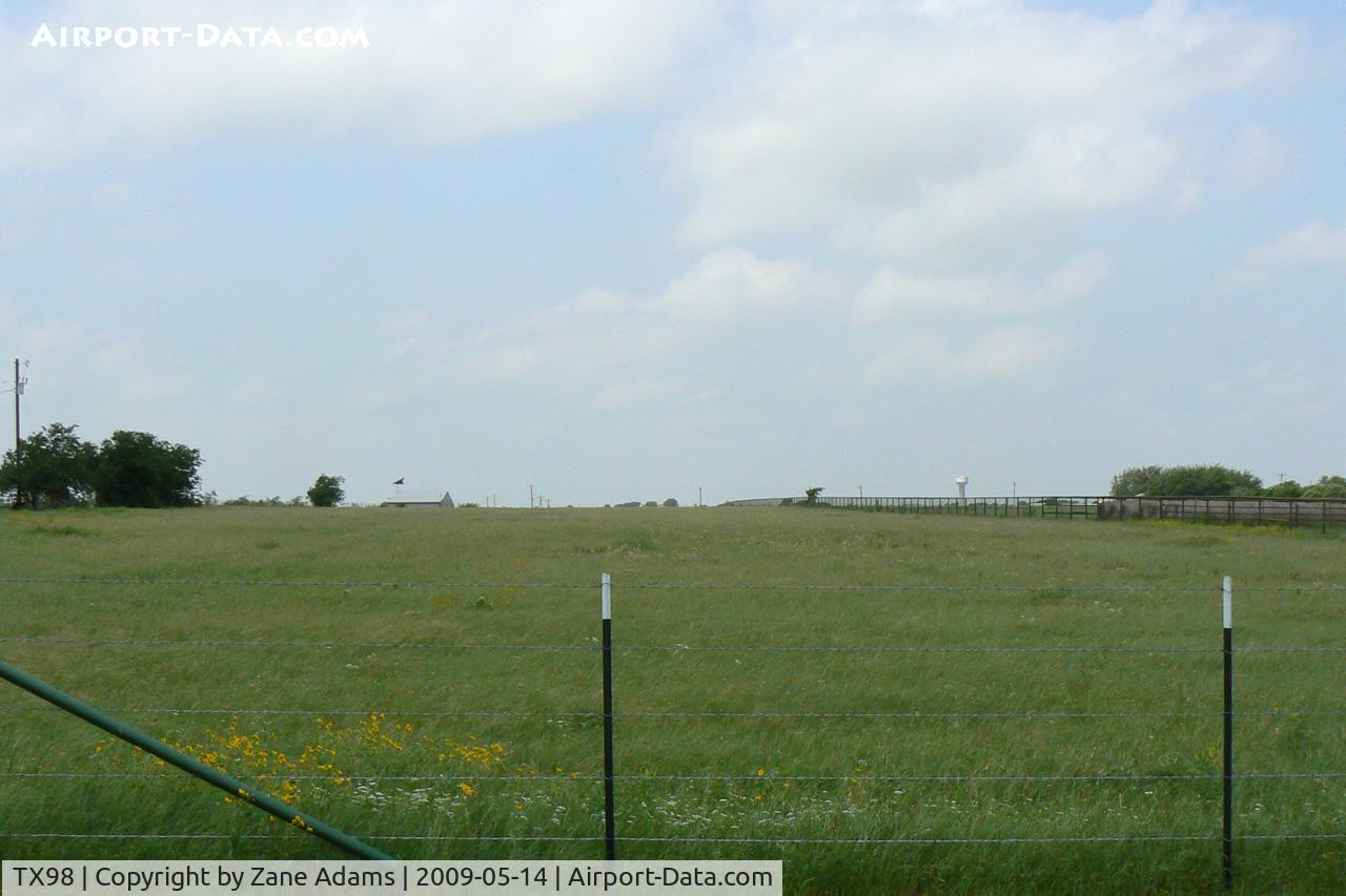Hawkins Private Airport (TX98) - Hawkins Pirvate Airport east/west runway (looking west)
