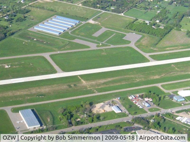 Livingston County Spencer J. Hardy Airport (OZW) - Looking NE