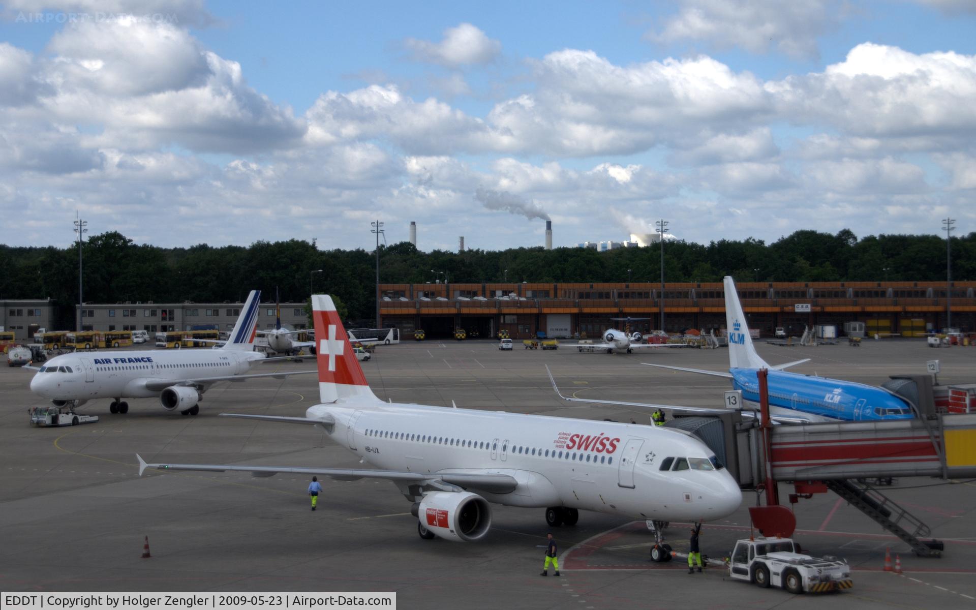 Tegel International Airport (closing in 2011), Berlin Germany (EDDT) - Three planes from Germanys neighbourhood