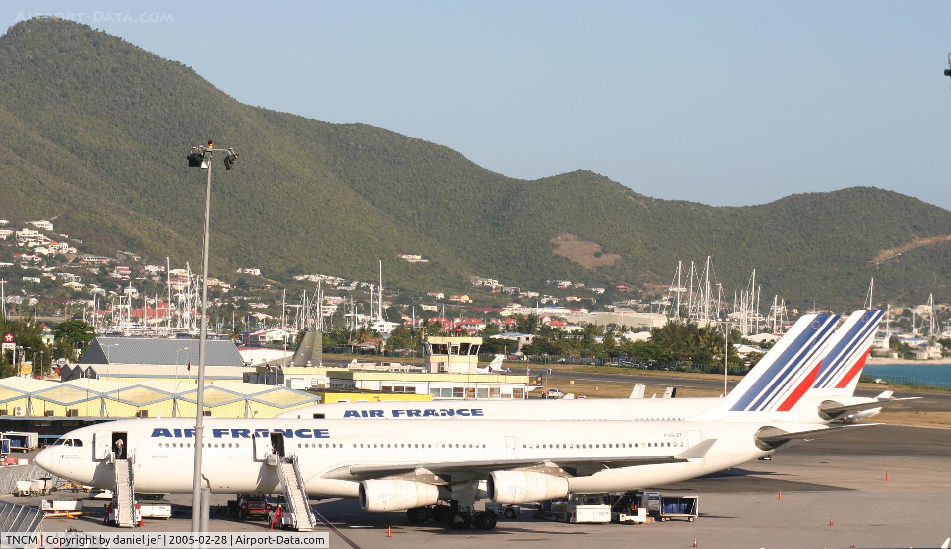 Princess Juliana International Airport, Philipsburg, Sint Maarten Netherlands Antilles (TNCM) - busy day at tncm