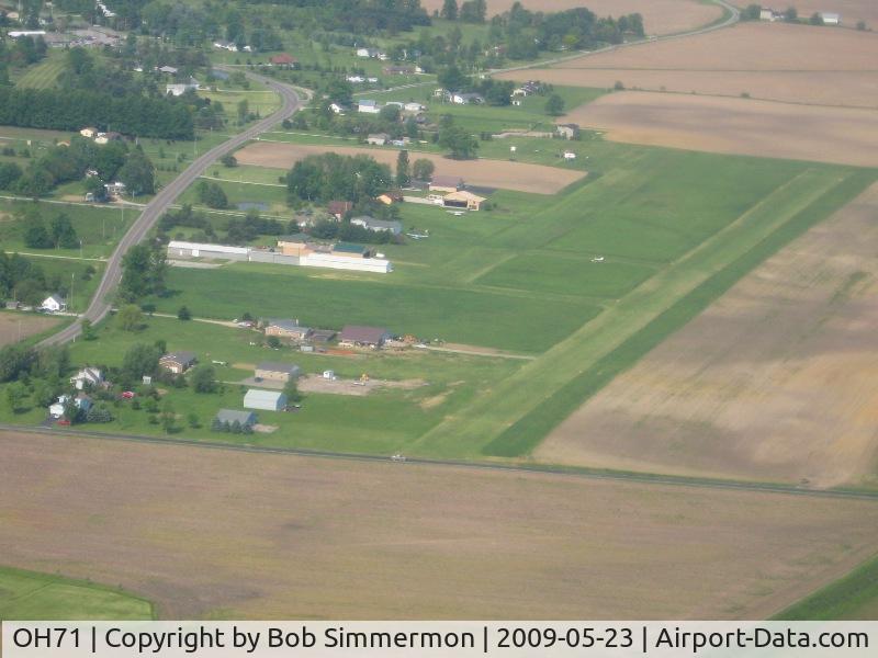 OH71 Airport - Looking SW at a grass field with parallel runways.