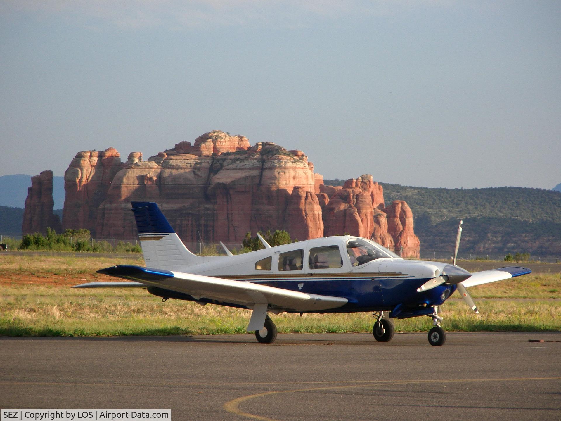 Sedona Airport (SEZ) - Piper Arrow