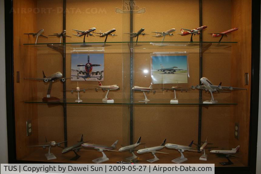 Tucson International Airport (TUS) - tucson
