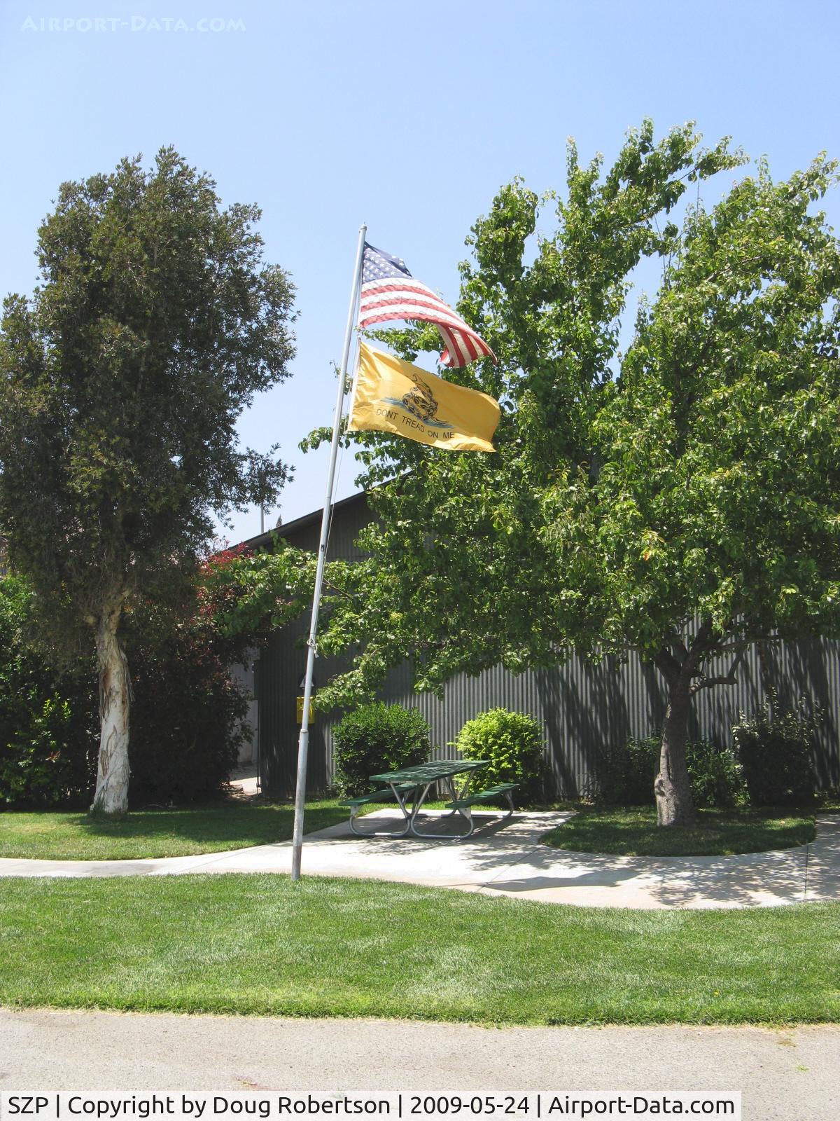 Santa Paula Airport (SZP) - Airport Office-Added flag-'Don't Tread on Me'