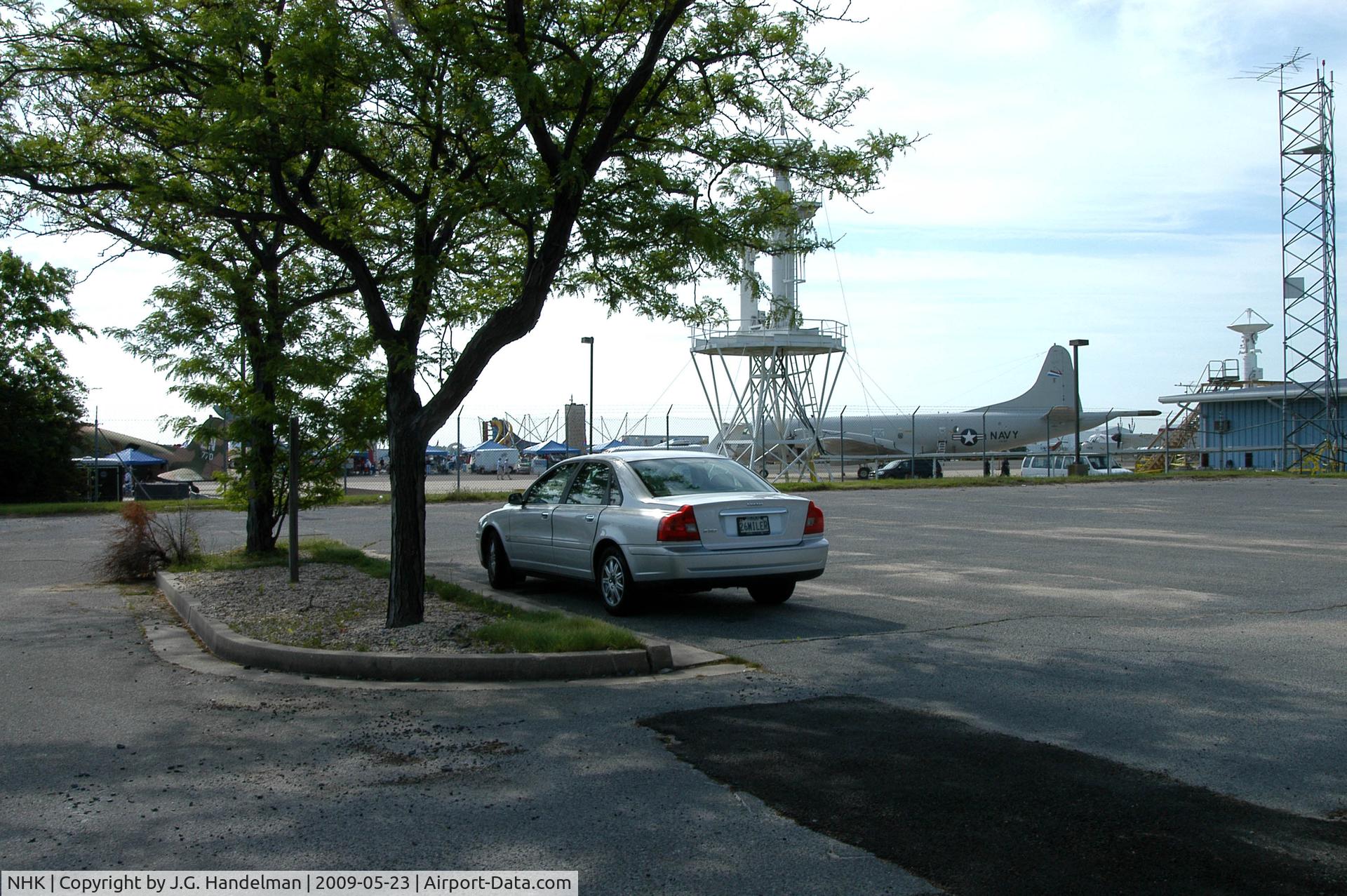 Patuxent River Nas/trapnell Field/ Airport (NHK) - arrive early and park in the shade