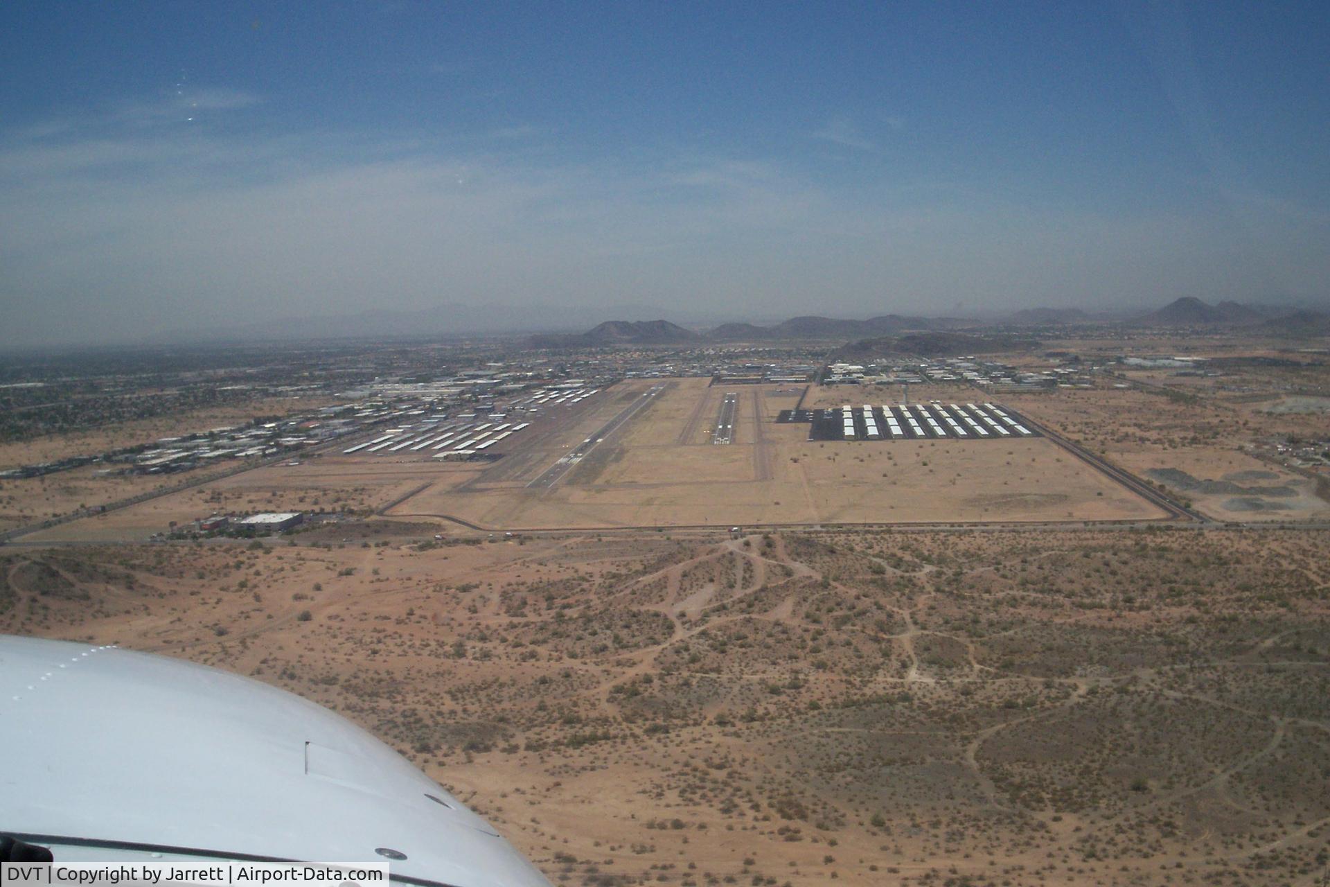 Phoenix Deer Valley Airport (DVT) - On final 25R