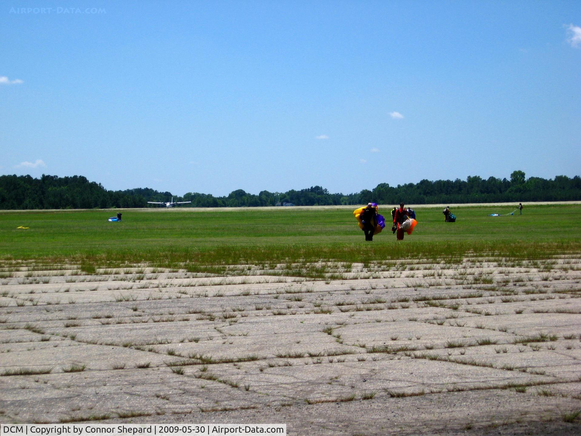 Chester Catawba Regional Airport (DCM) - Coming back in