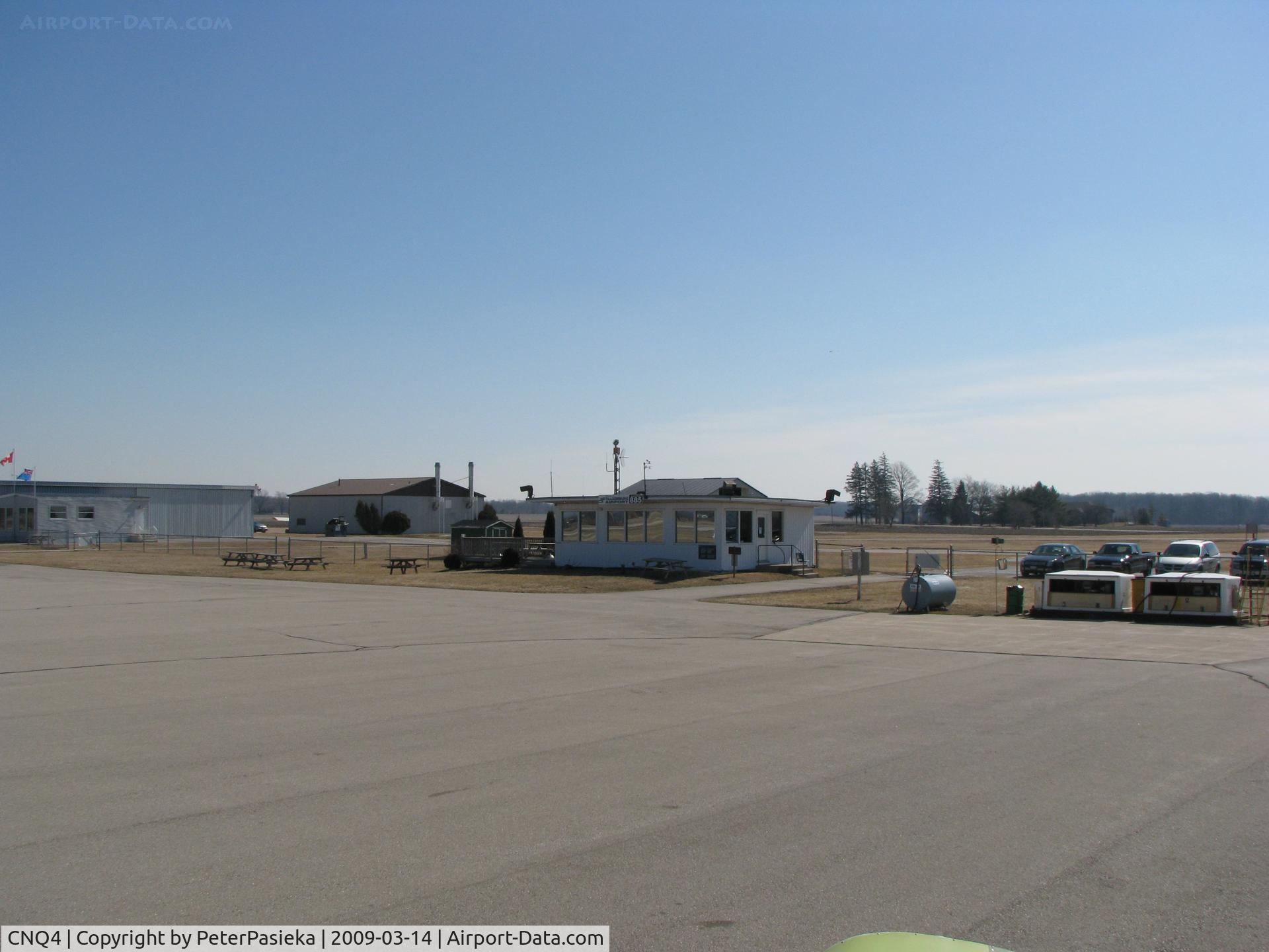 CNQ4 Airport - Tillsonburg, Ontario Canada