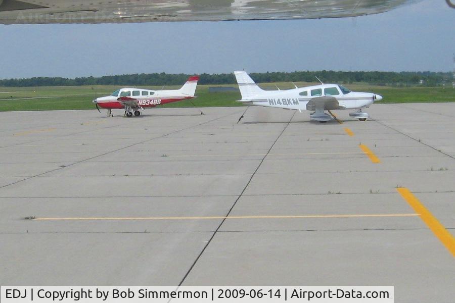 Bellefontaine Regional Airport (EDJ) - Aircraft on the ramp.