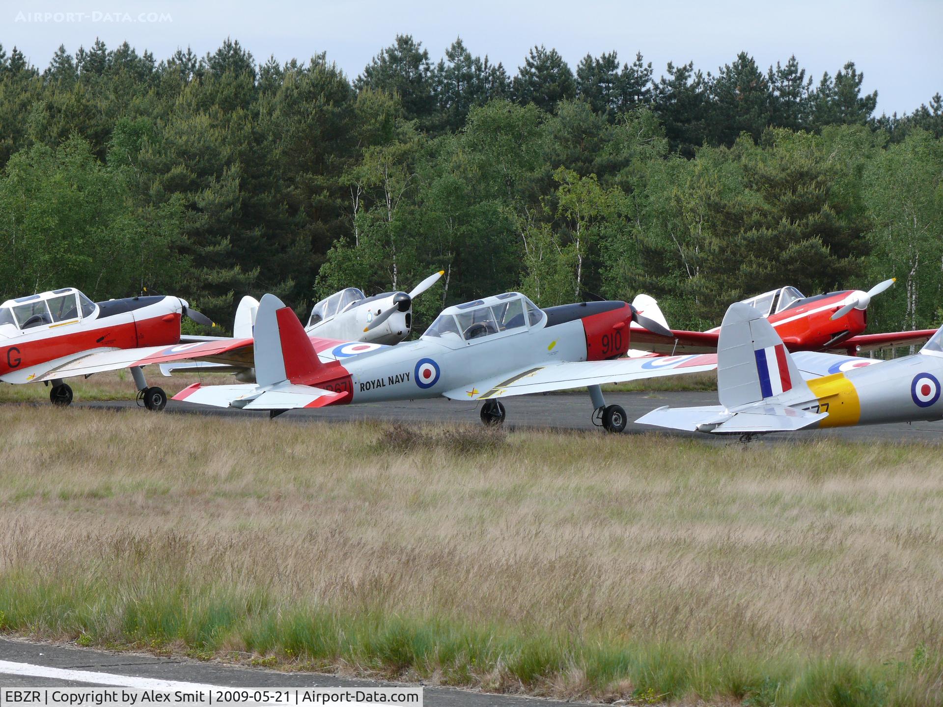 Oostmalle AB Airport, Zoersel Belgium (EBZR) - Nice Chippies at the Chipmeat 2009