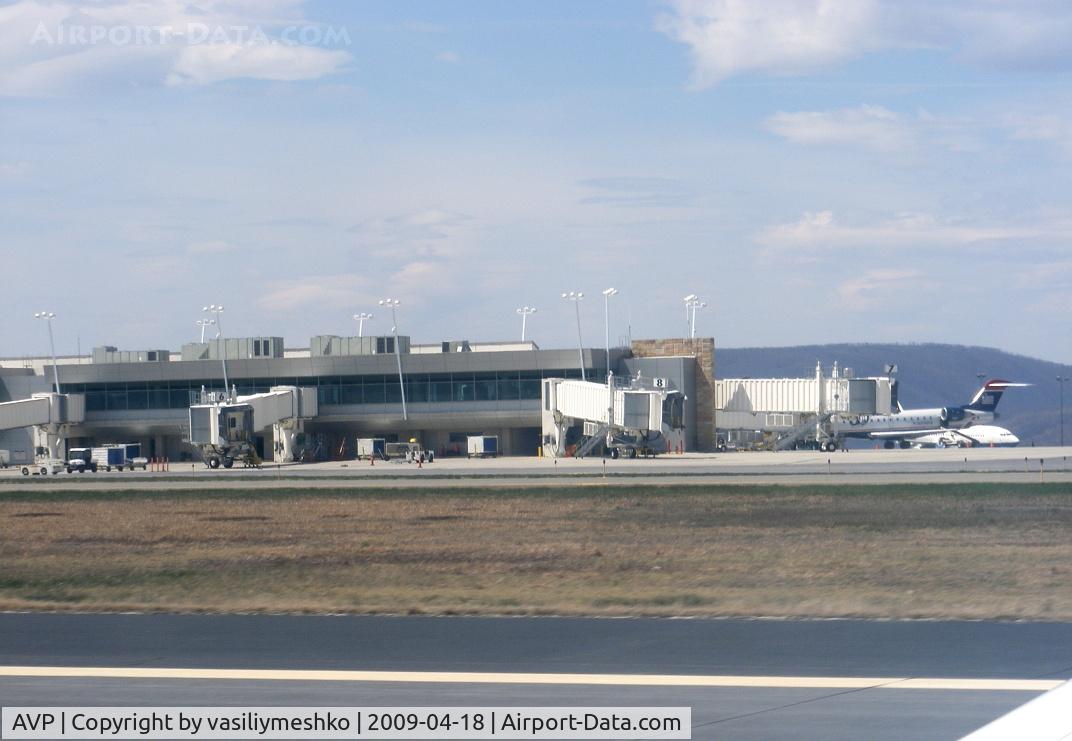 Wilkes-barre/scranton International Airport (AVP) - Passenger termminal seen from Rwy 22