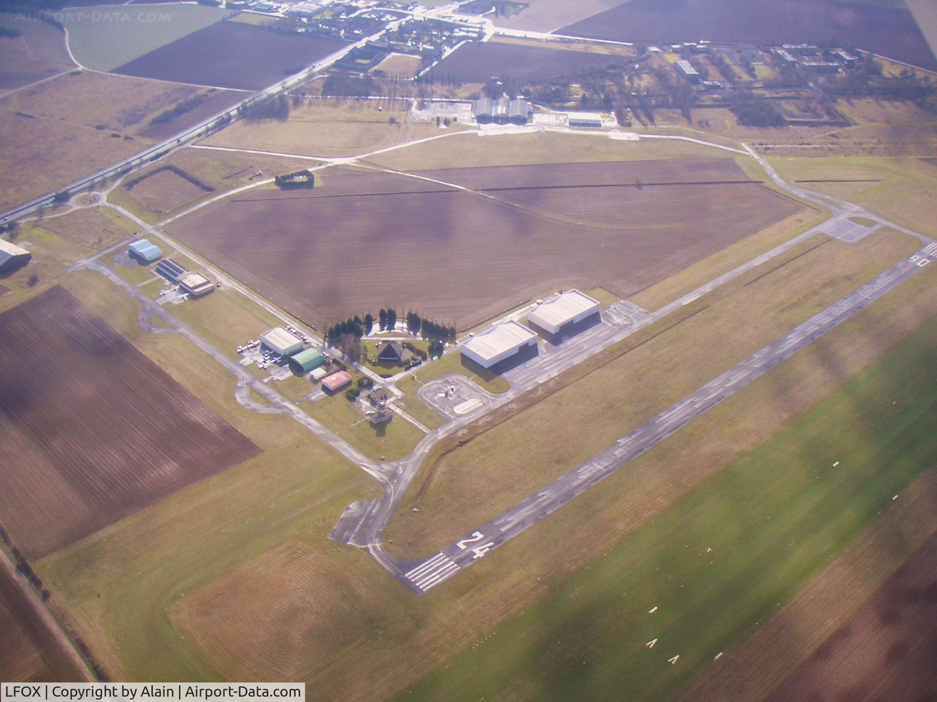 Étampes Montdesir Airport, Étampes France (LFOX) - Bleriot take-off here on 1909.