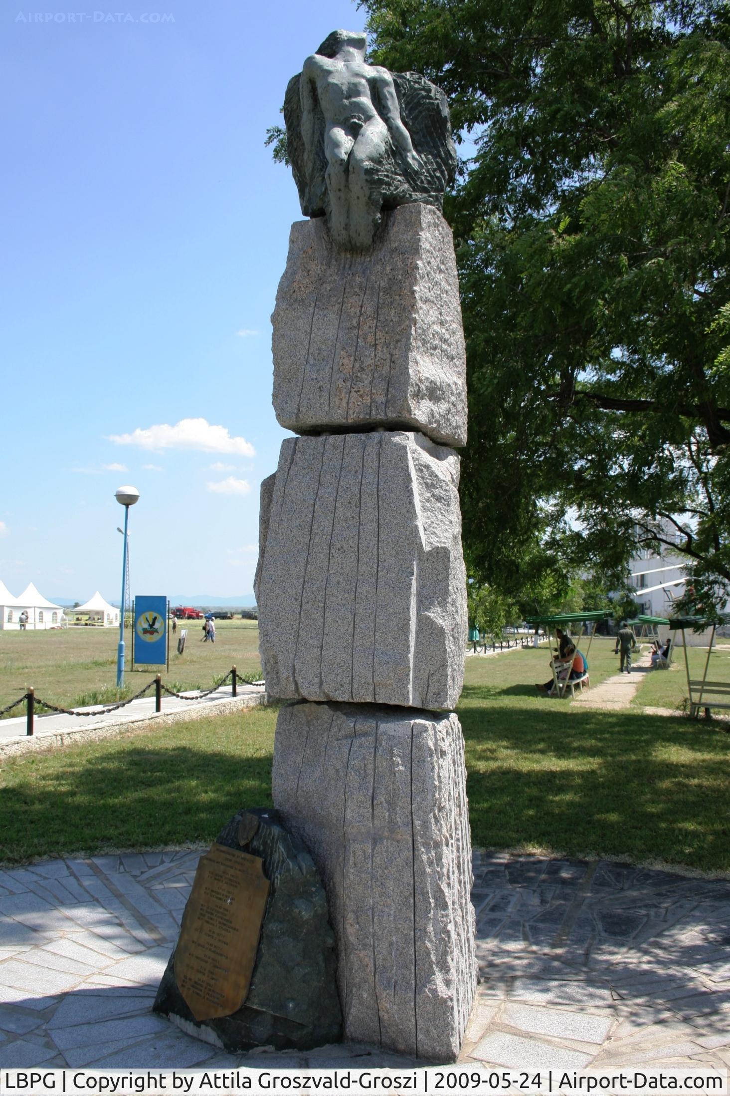 Graf Ignatievo Air Base (military) Airport, Graf Ignatievo / Plovdiv Bulgaria (LBPG) - Pilots' monument had an accident on the airport