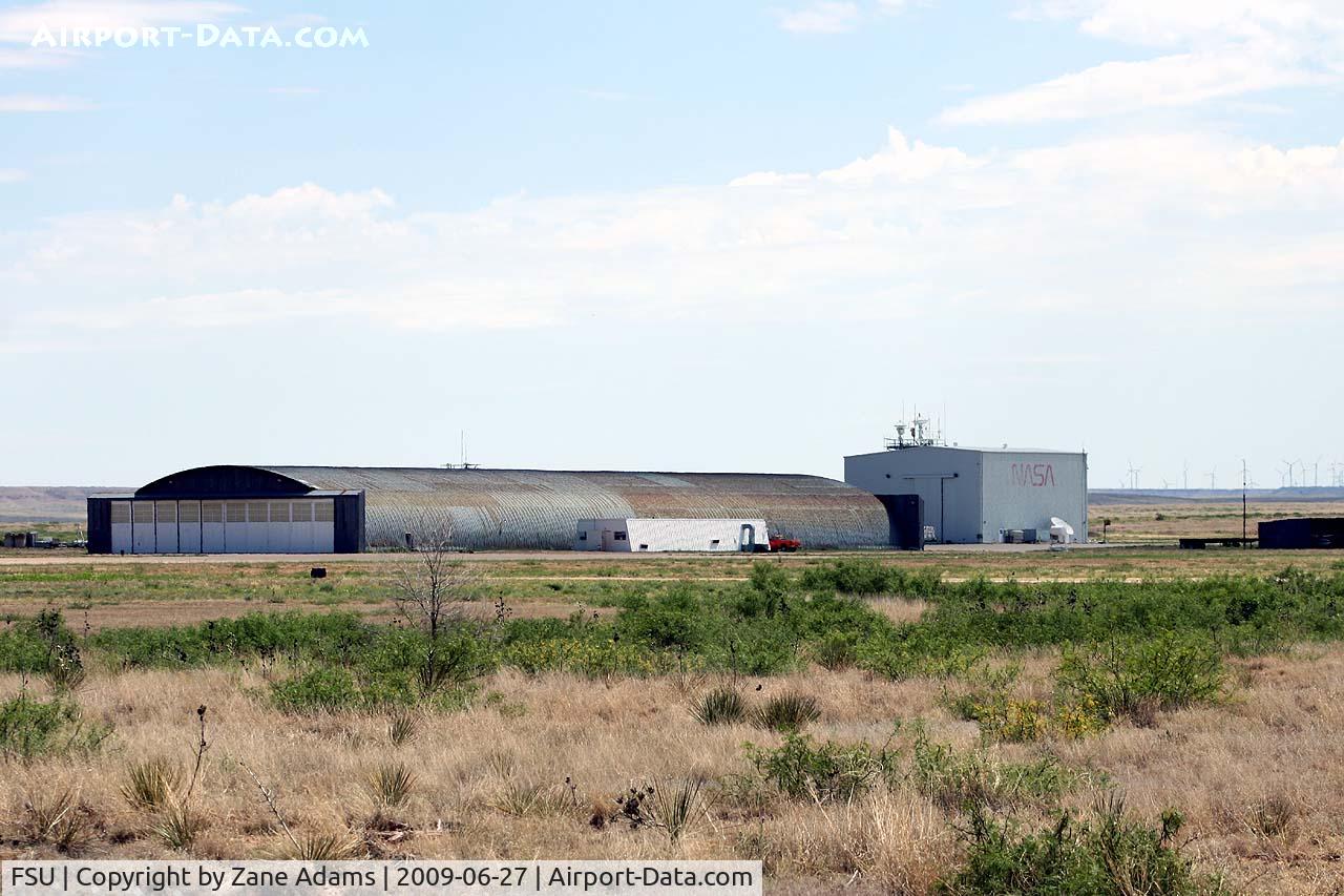 Fort Sumner Municipal Airport (FSU) - Fort Sumner, NM airport - large hangar