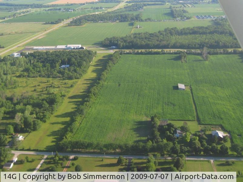 Fremont Airport (14G) - Looking north