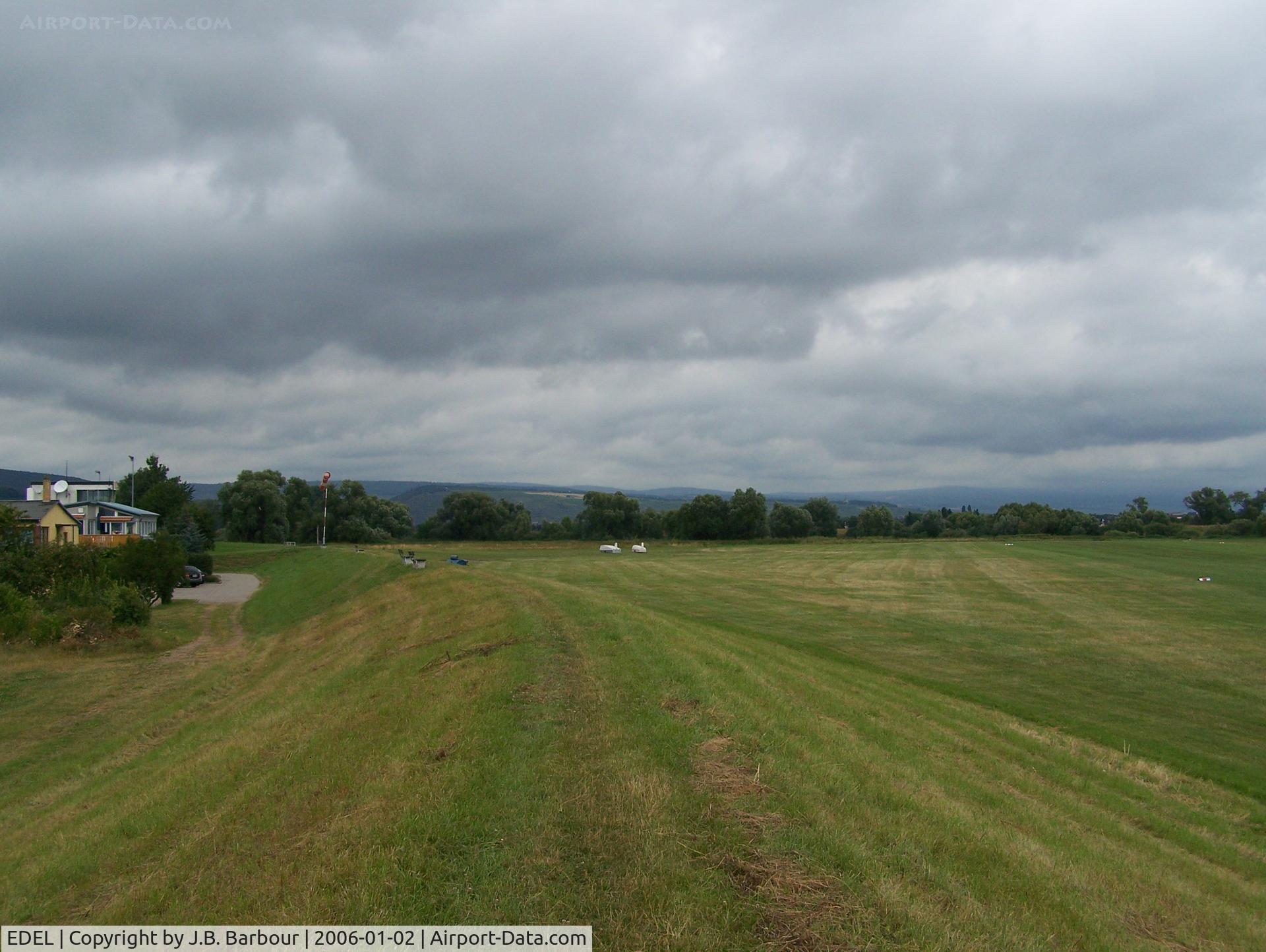 EDEL Airport - Langen Lonsheim AP