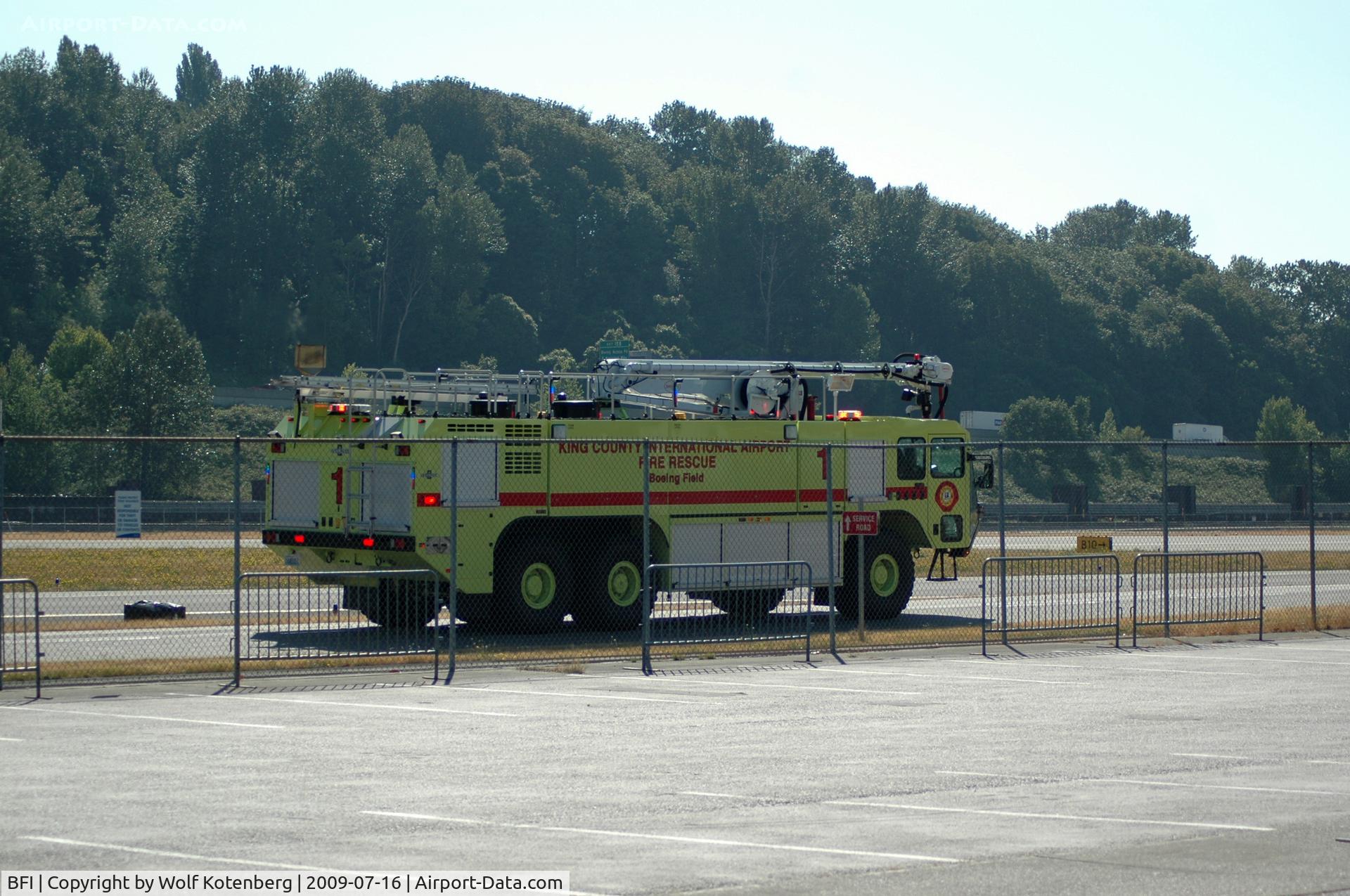 Boeing Field/king County International Airport (BFI) - sasquatch 12