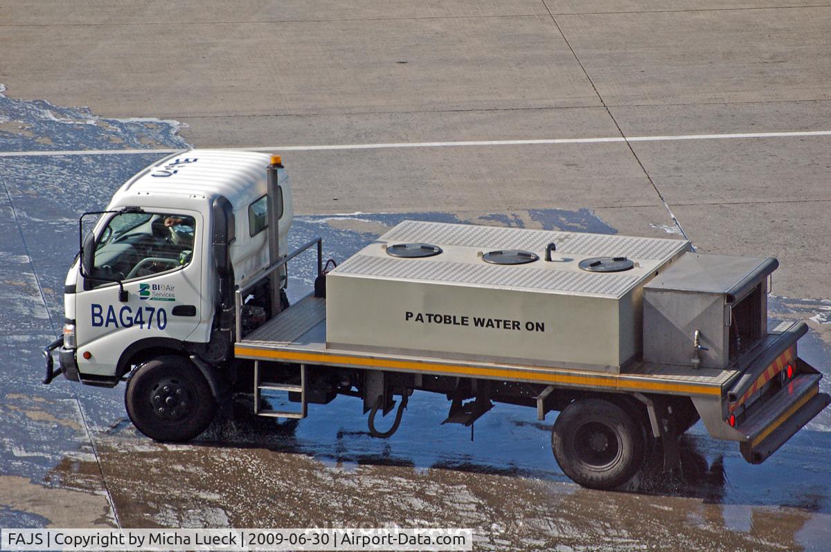 OR Tambo International Airport, Johannesburg South Africa (FAJS) - At Jo'burg