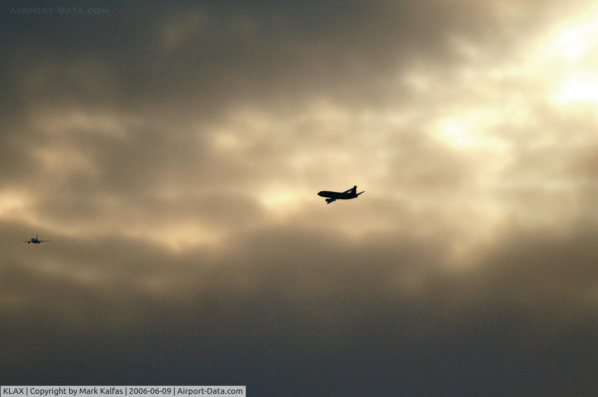 Los Angeles International Airport (LAX) - 737 departing at sunset from KLAX.