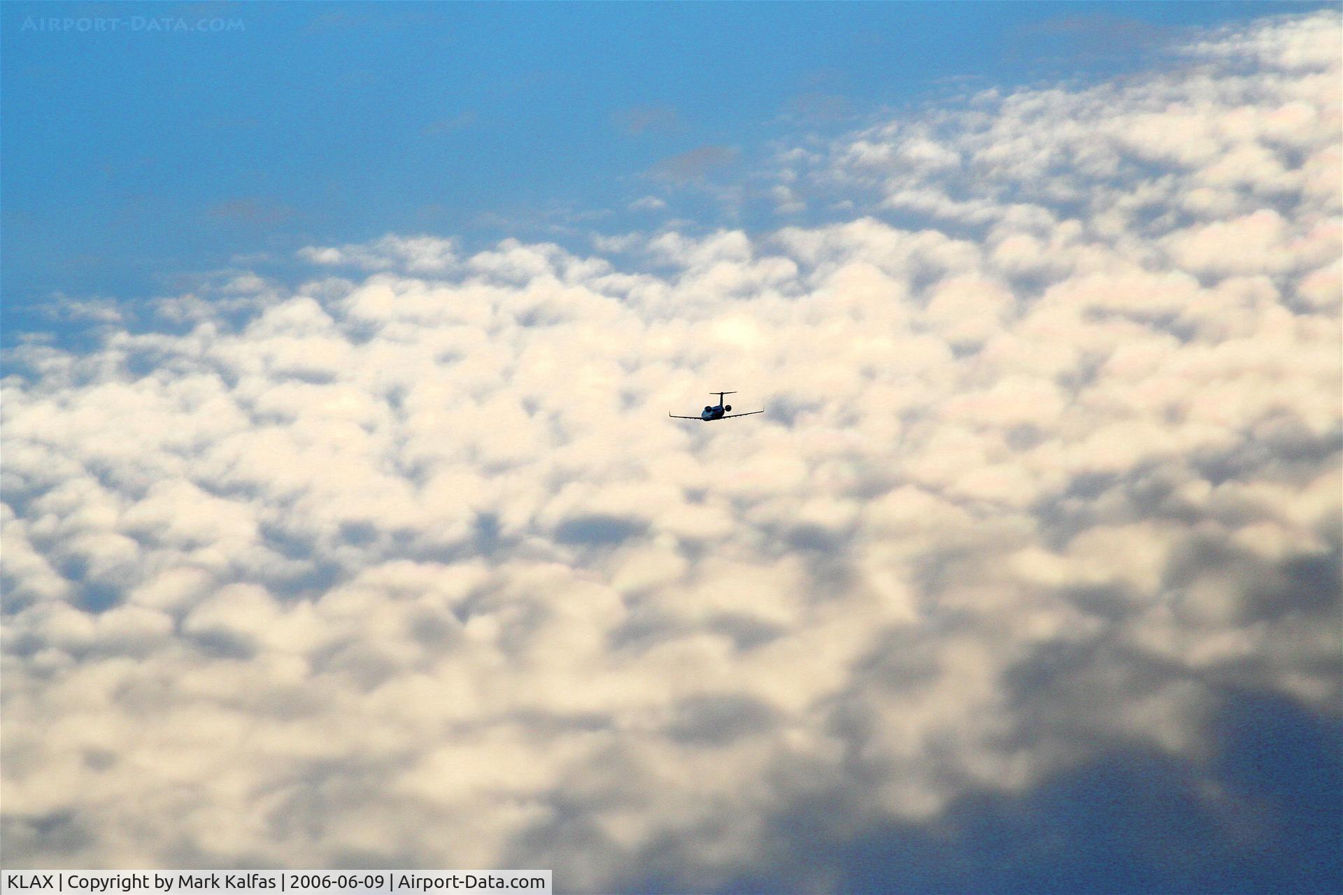 Los Angeles International Airport (LAX) - CRJ-200 departing KLAX