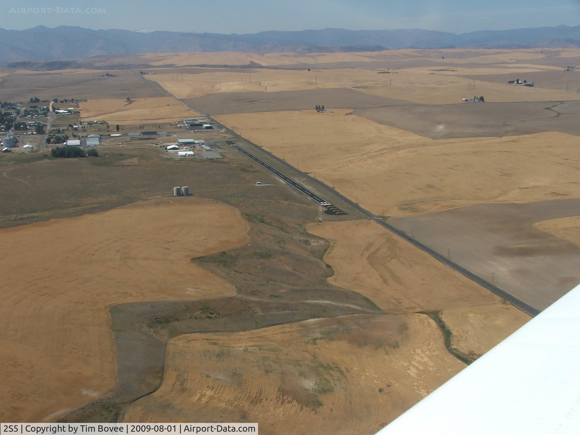 Waterville Airport (2S5) -  Waterville, Washington taken @ 3400 MSL 