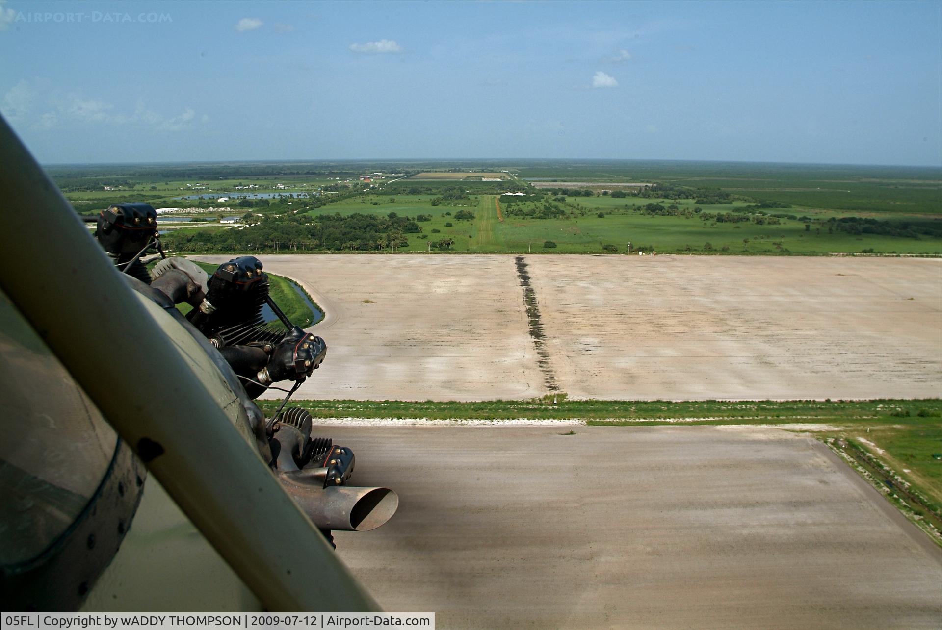 Charlton Strip Airport (05FL) - on filal