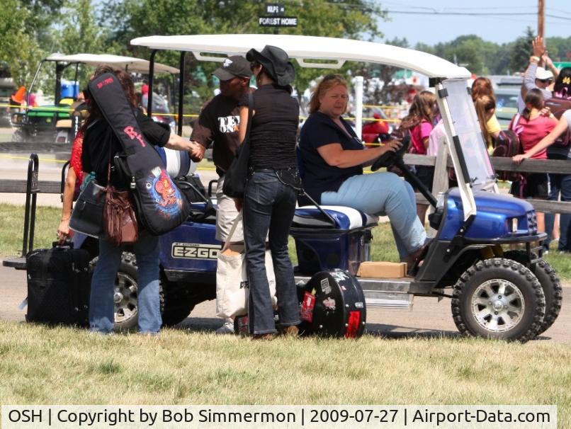 Wittman Regional Airport (OSH) - Here comes the band.