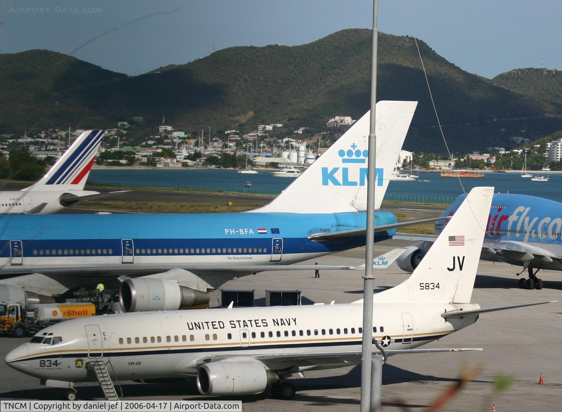 Princess Juliana International Airport, Philipsburg, Sint Maarten Netherlands Antilles (TNCM) - some visitors  165834