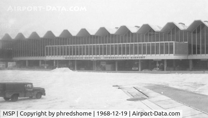 Minneapolis-st Paul Intl/wold-chamberlain Airport (MSP) - an oldie but good times remembered UND