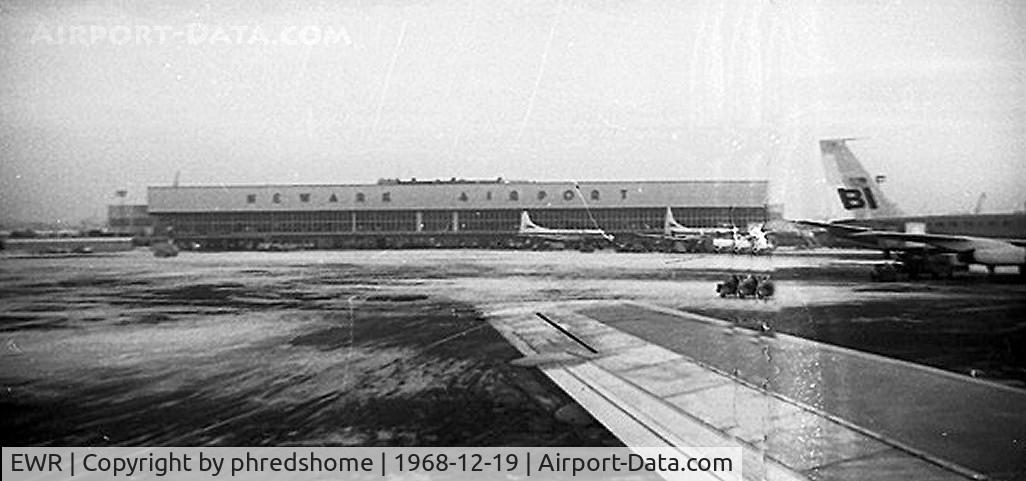 Newark Liberty International Airport (EWR) - Home for Christmas from UND trip