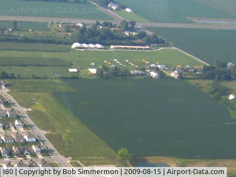 Noblesville Airport (I80) - Looking SSW during the EAA fly-in.