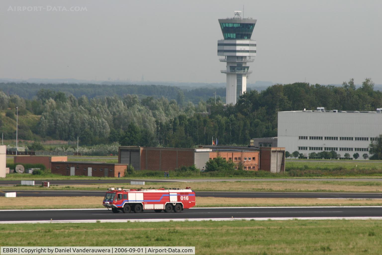 Brussels Airport, Brussels / Zaventem   Belgium (EBBR) - C.T. and rwy 25L/07R