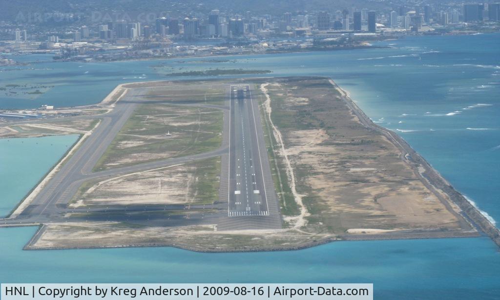 Honolulu International Airport (HNL) - A view of the 