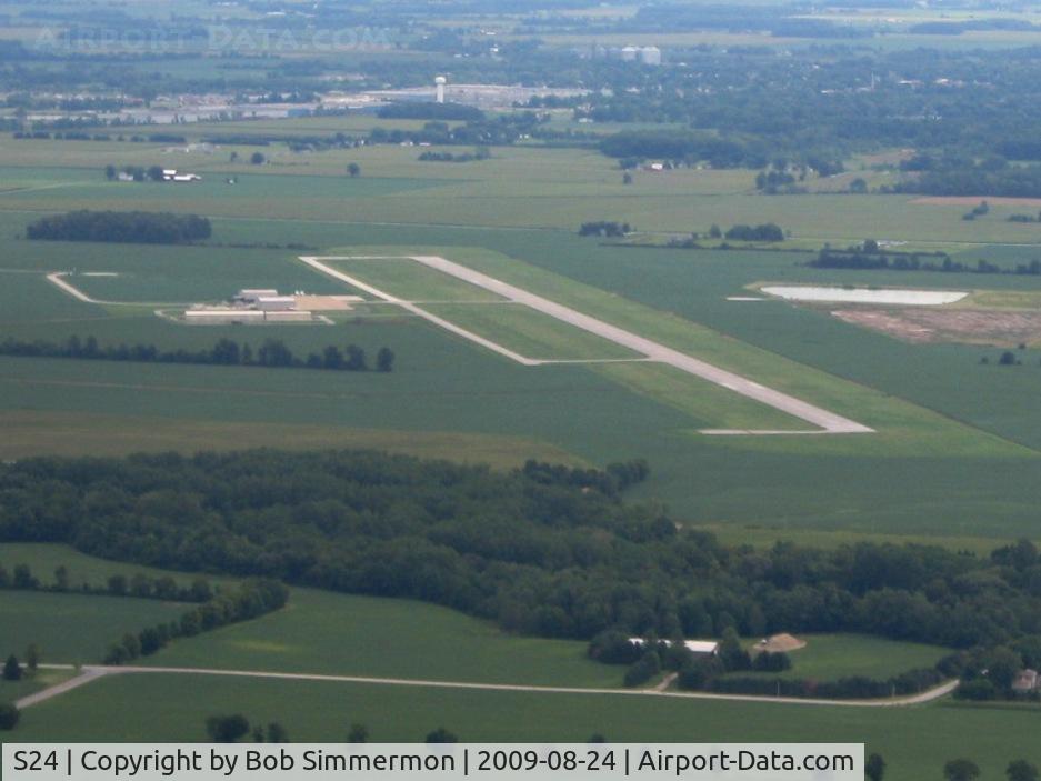 Sandusky County Regional Airport (S24) - Looking east