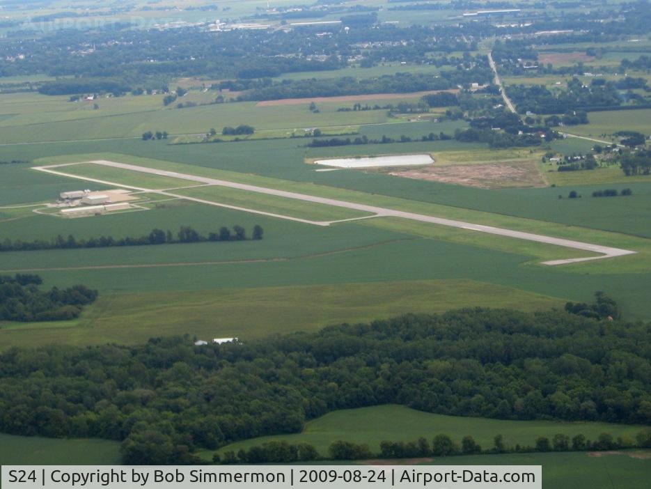 Sandusky County Regional Airport (S24) - Looking east