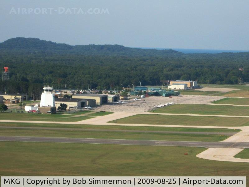 Muskegon County Airport (MKG) - View of the ramp and facilities