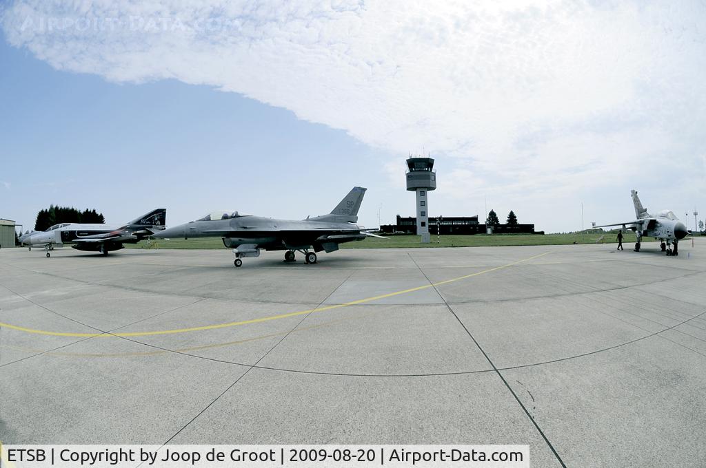 Büchel Airforce Base Airport, Büchel / Cochem Germany (ETSB) - Büchel X-servicing